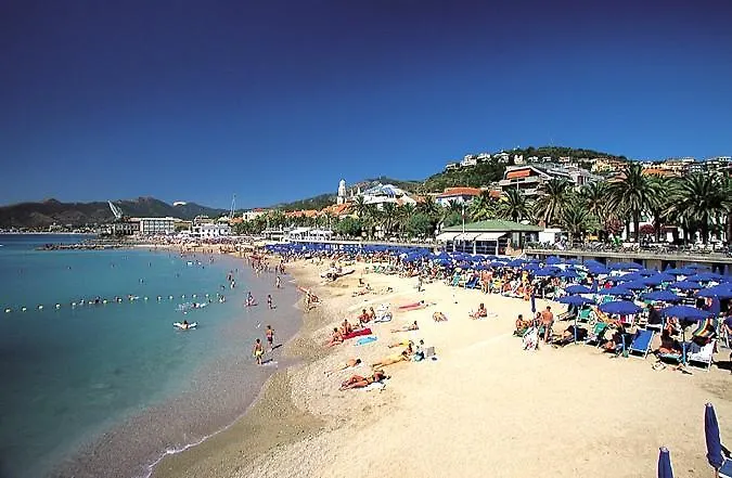 Residence I Morelli Pietra Ligure 4*,